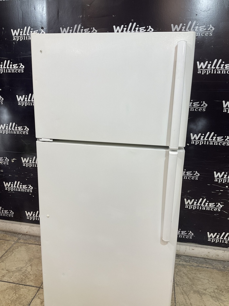 Ge Refrigerator Top and Bottom 28x61 1/2” (Stainless Steel) 