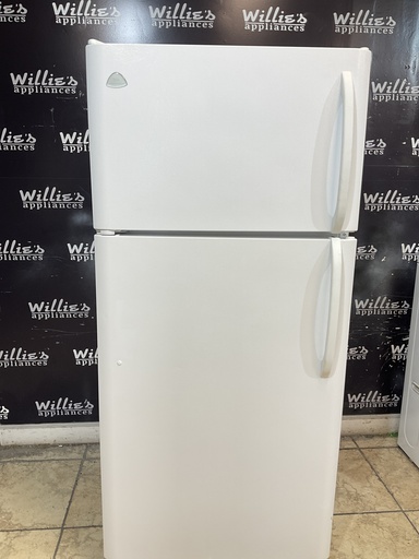[108923] White Westinghouse Refrigerator Top and Bottom 30x66 (White) 