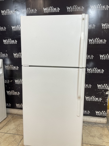 [109044] Ge Refrigerator Top and Bottom 30x67 1/2” (White) 