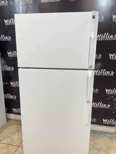[109116] Hotpoint Refrigerator Top and Bottom 281/2” x 65” (white) 